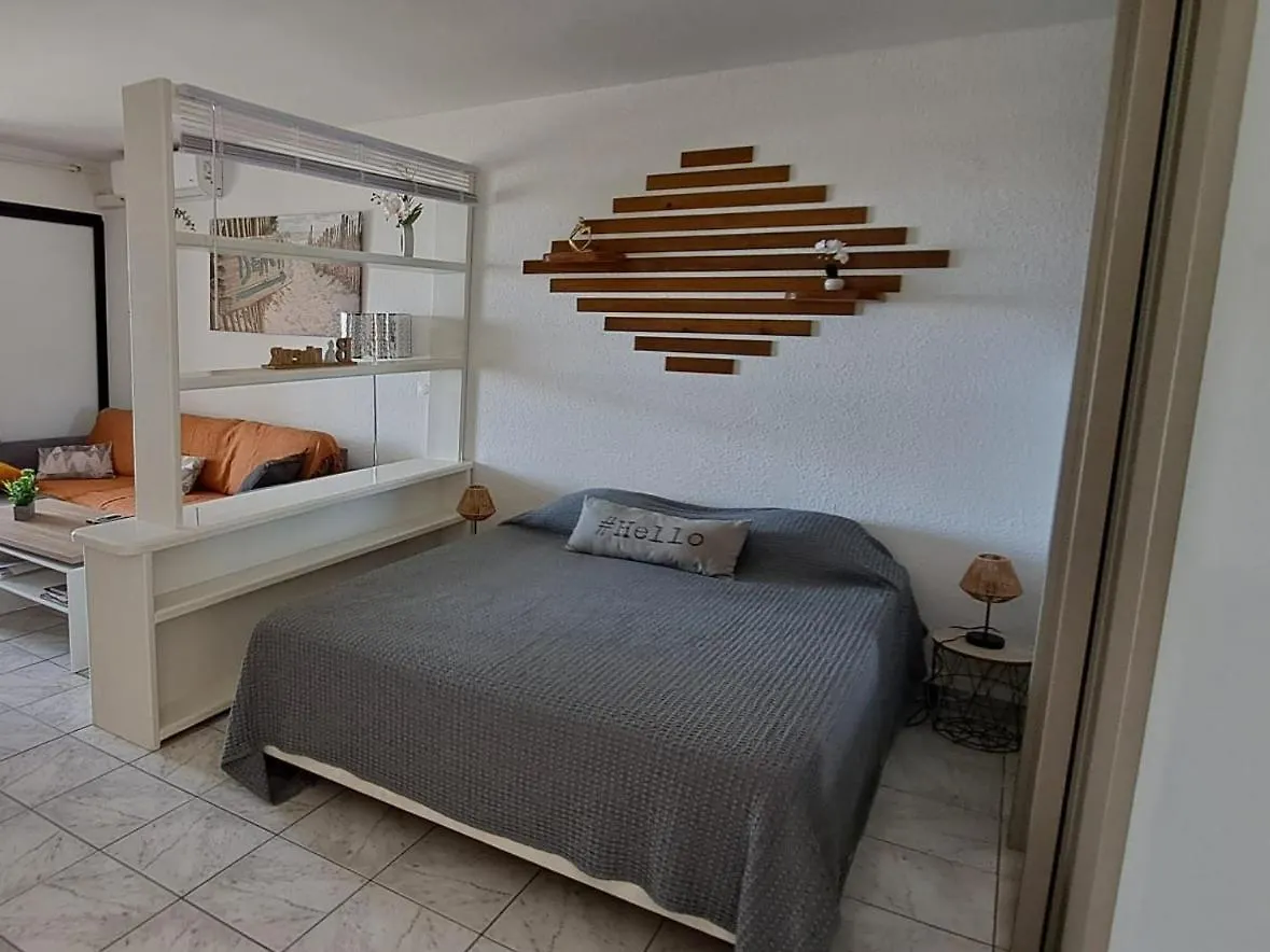 Studio Avec Piscine Et Vue Lagon Baie Nettlé 0*,